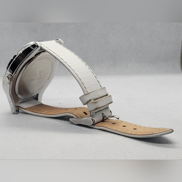 ANNE KLEIN Vintage Ladies Watch - Picture 11 of 12